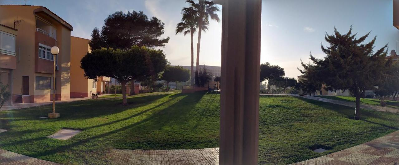 Coqueto Apartamento Con Terraza En La Playa Ροκέτας ντε Μαρ Εξωτερικό φωτογραφία