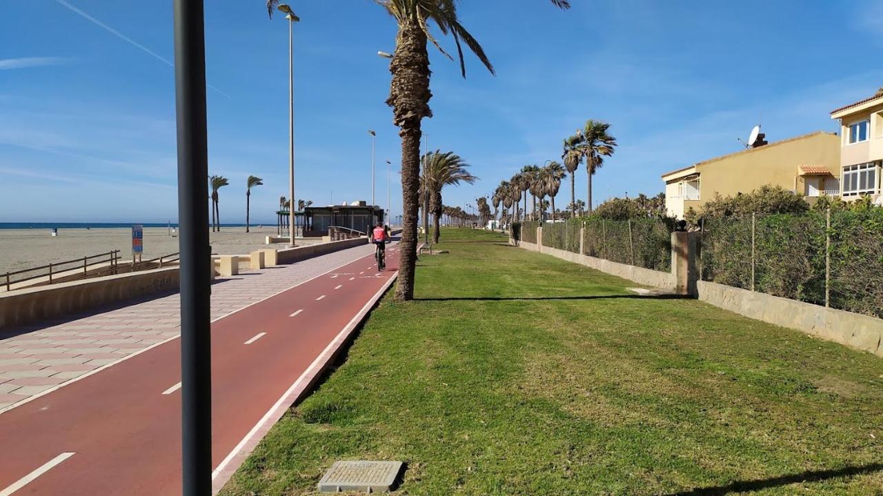 Coqueto Apartamento Con Terraza En La Playa Ροκέτας ντε Μαρ Εξωτερικό φωτογραφία
